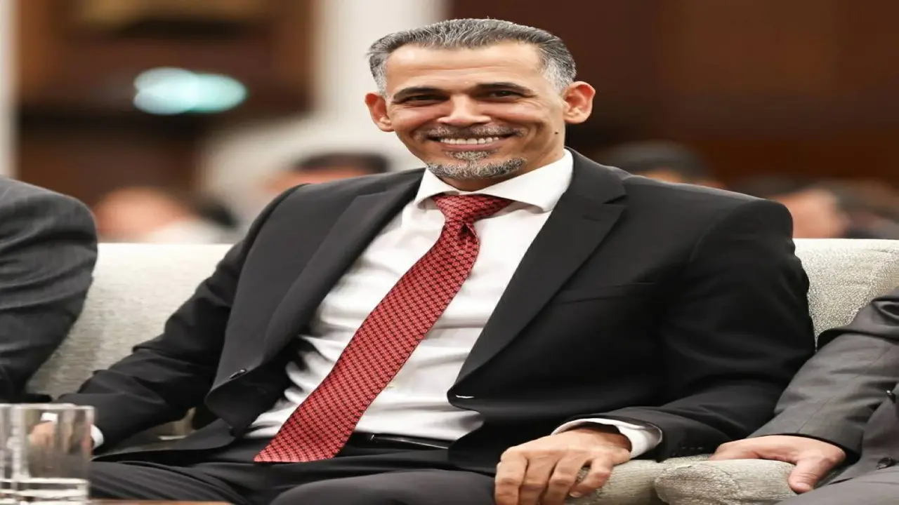 الشارع الكروي في العراق ينقسم بعد فوز يونس محمود برئاسة الاتحاد